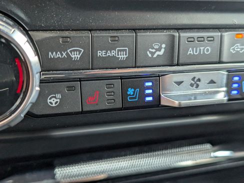 Used 2023 Ford F150 Lariat w/ Equipment Group 502A High AWD/4WD image 29