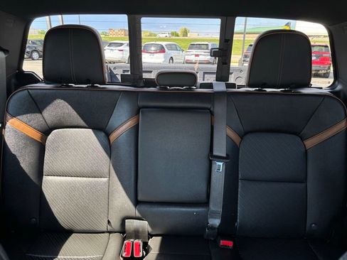 Used 2023 GMC Canyon AT4 w/ AT4 Premium Package AWD/4WD image 24