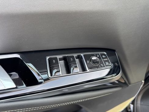 Used 2025 Cadillac Escalade Sport w/ Touring Package AWD/4WD image 8