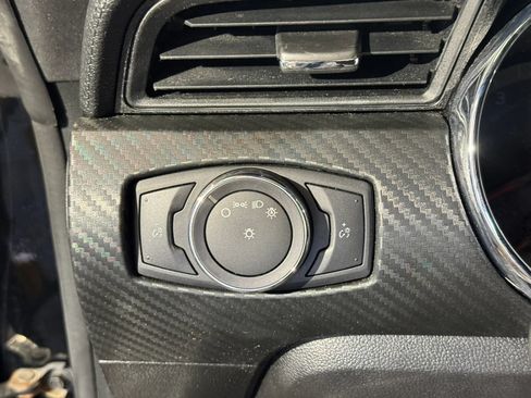 Used 2017 Ford Mustang Coupe RWD image 11