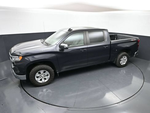Used 2024 Chevrolet Silverado 1500 LT AWD/4WD image 40