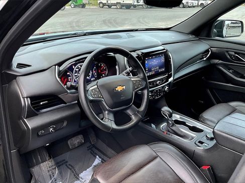 Used 2023 Chevrolet Traverse High Country image 14