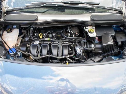 Used 2021 Ford Transit Connect XL image 9