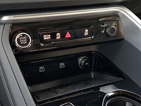 New 2025 Audi Q5 Premium Plus image 14