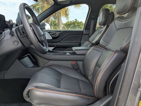 New 2025 Lincoln Aviator Black Label w/ Black Label Special Edition image 14