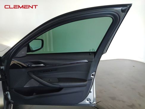 Used 2020 BMW M5 w/ Executive Package image 39