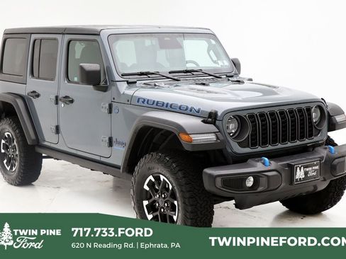 Used 2025 Jeep Wrangler Unlimited Rubicon 4xe w/ Convenience Group AWD/4WD image 1