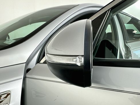 Used 2016 Kia Optima LX FWD image 16