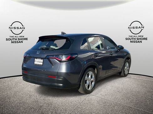 Used 2023 Honda HR-V LX image 4