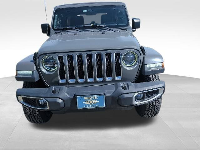 Used 2018 Jeep Wrangler Unlimited Sahara AWD/4WD image 8