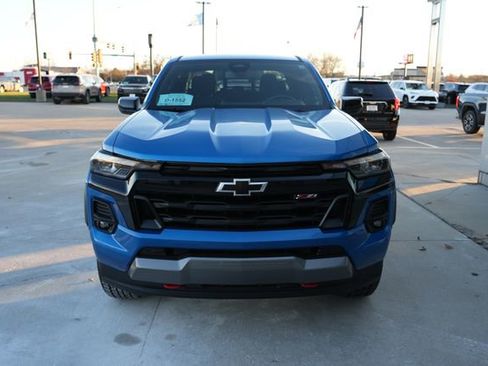 Used 2024 Chevrolet Colorado Z71 w/ Z71 Convenience Package 2 image 30