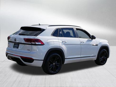 Certified 2023 Volkswagen Atlas Cross Sport SEL R-Line AWD/4WD image 7