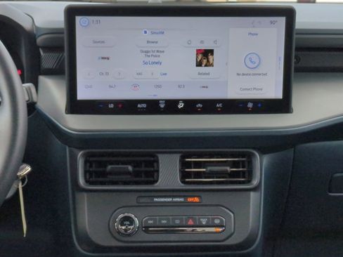 New 2026 Ford Maverick XL image 18