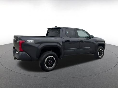 Used 2025 Toyota Tacoma TRD Off-Road image 15