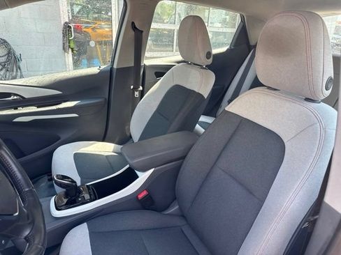 Used 2021 Chevrolet Bolt LT FWD image 10