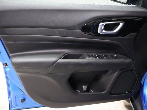 New 2026 Jeep Compass Latitude image 9