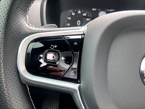 Used 2019 Volvo XC90 T6 R-Design w/ Advanced Package AWD/4WD image 23