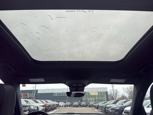 Used 2024 Chevrolet Traverse RS w/ LPO, Floor Liner Package image 30