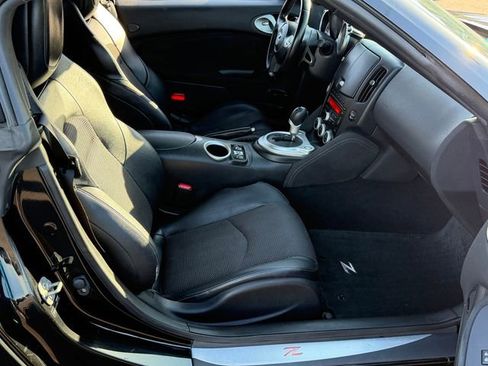 Used 2012 Nissan 370Z Touring w/ Sport Pkg RWD image 19