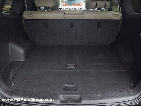 Used 2012 Hyundai Santa Fe Limited FWD image 8