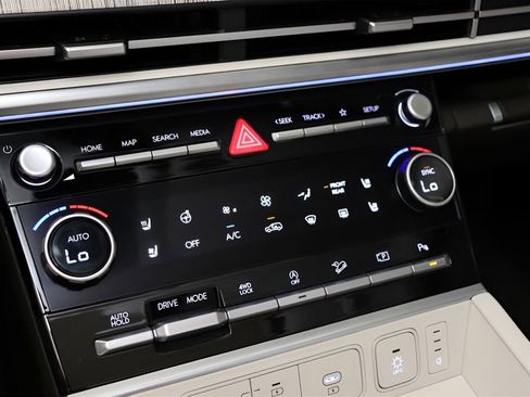 Certified 2025 Hyundai Santa Fe Calligraphy image 21