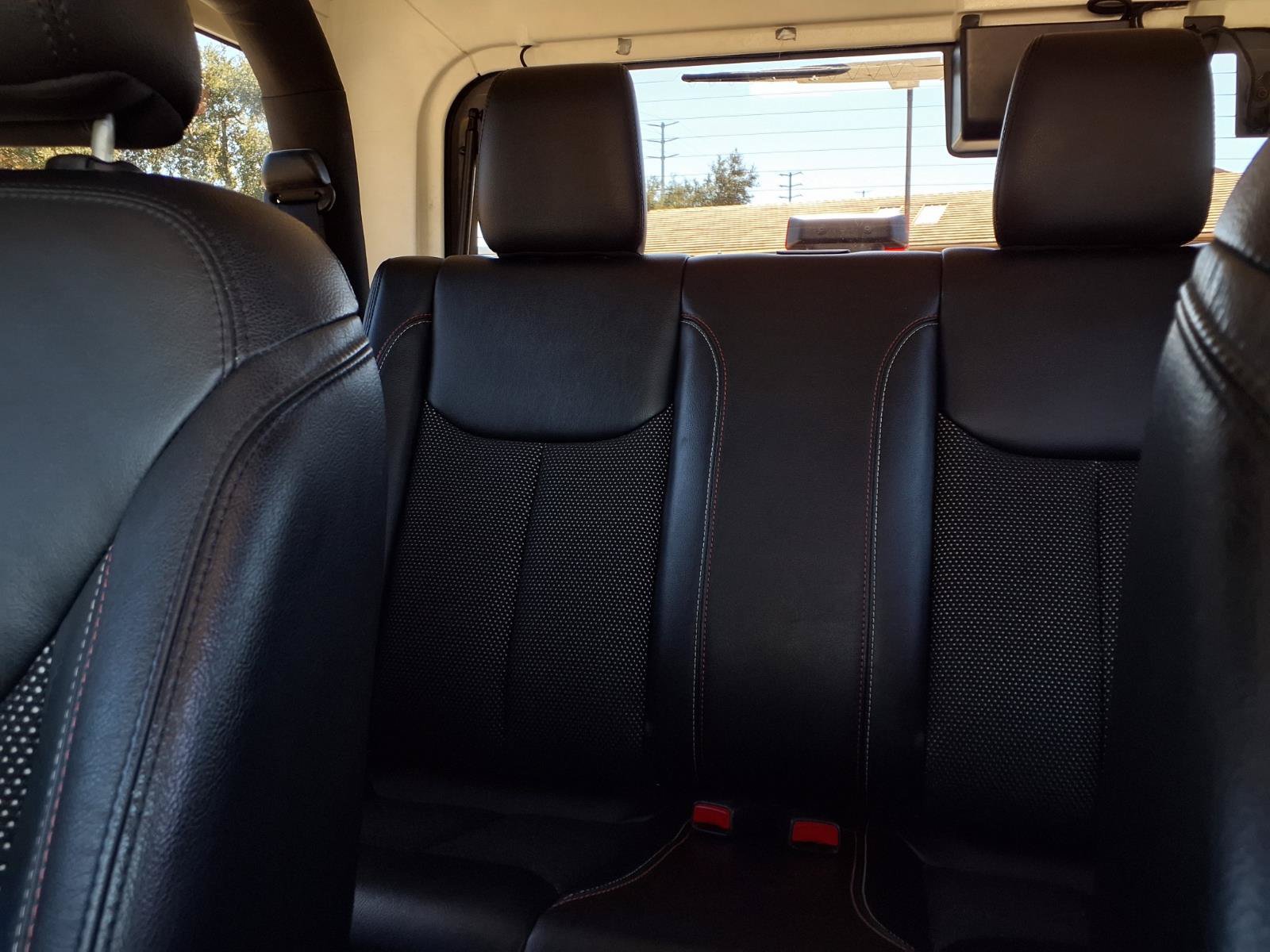 Used 2016 Jeep Wrangler Sahara AWD/4WD image 19