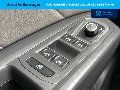 Certified 2023 Volkswagen Atlas Cross Sport SE FWD image 17