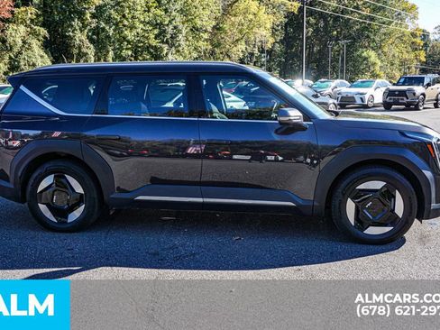 Used 2024 Kia EV9 Wind image 9