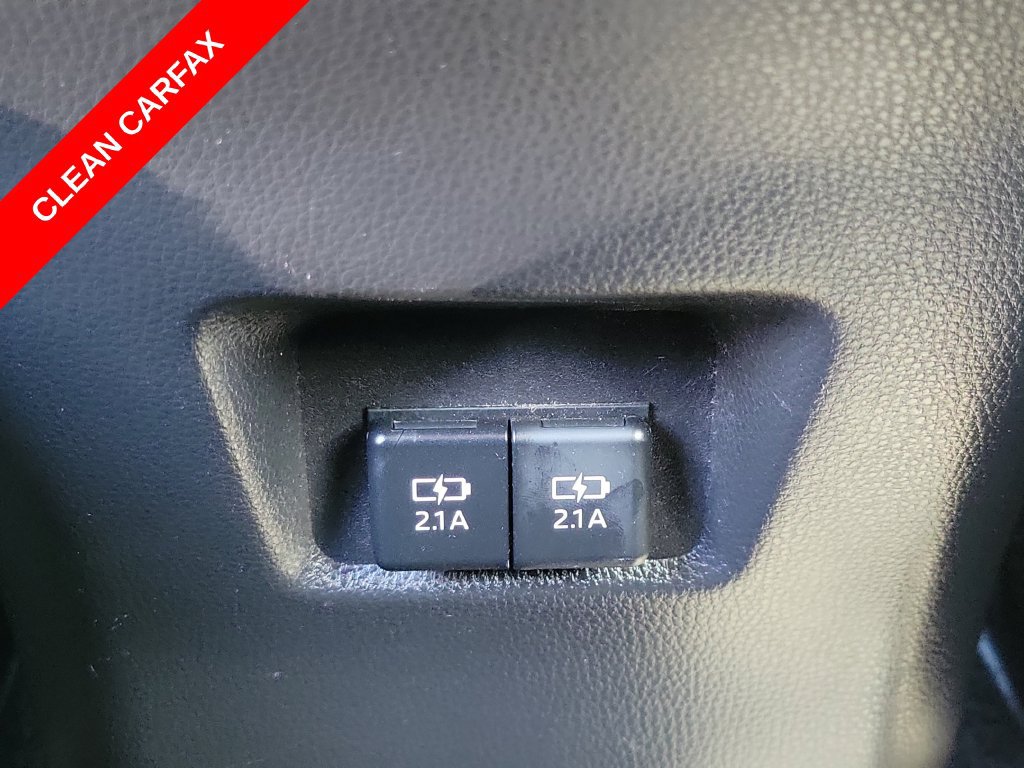 Used 2021 Toyota RAV4 XLE w/ Carpet Mat Package (TMS) FWD image 14