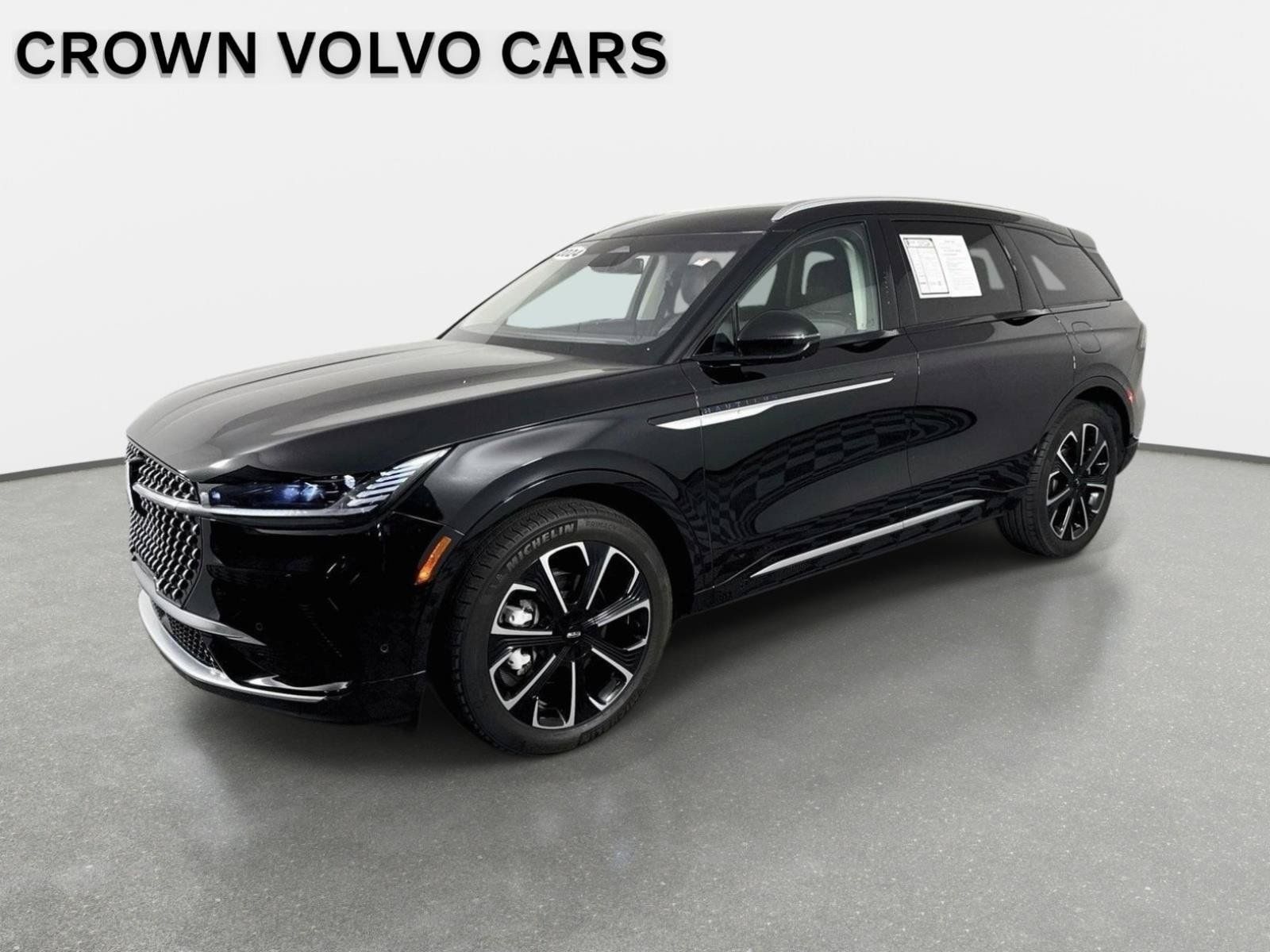 Used 2024 Lincoln Nautilus Reserve AWD/4WD image 1