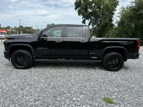 Used 2023 Chevrolet Silverado 2500 High Country w/ Z71 Off-Road Package AWD/4WD image 4