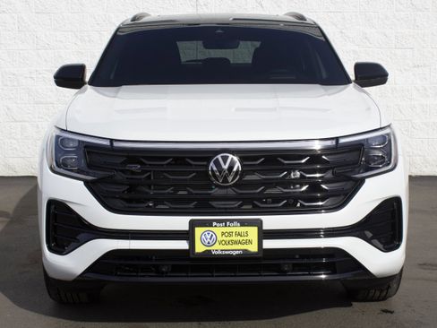New 2026 Volkswagen Atlas Cross Sport SEL R-Line image 2