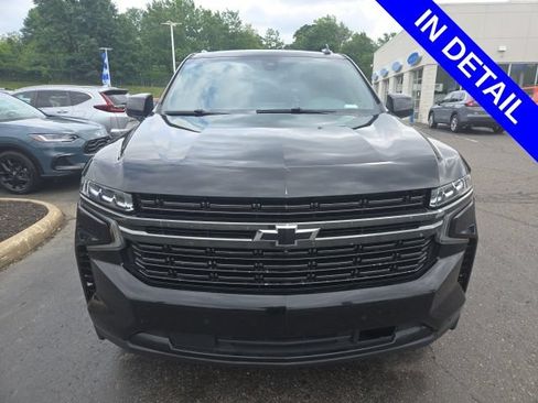 Used 2021 Chevrolet Tahoe RST w/ Luxury Package AWD/4WD image 2