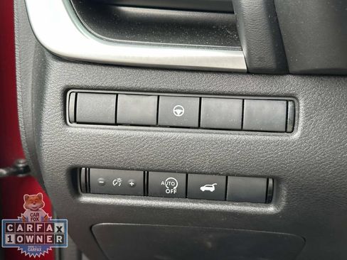 Used 2025 Nissan Rogue SV AWD/4WD image 22