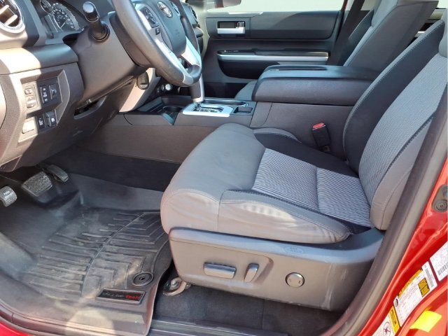 Used 2016 Toyota Tundra SR5 w/ TRD Off Road Package AWD/4WD image 15