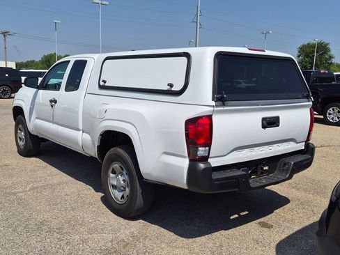 Used 2023 Toyota Tacoma SR RWD image 4