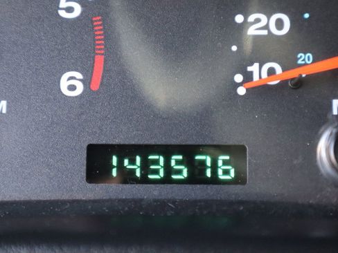 Used 2004 Jeep Wrangler X w/ Full Face Tire & Wheel Group AWD/4WD image 33