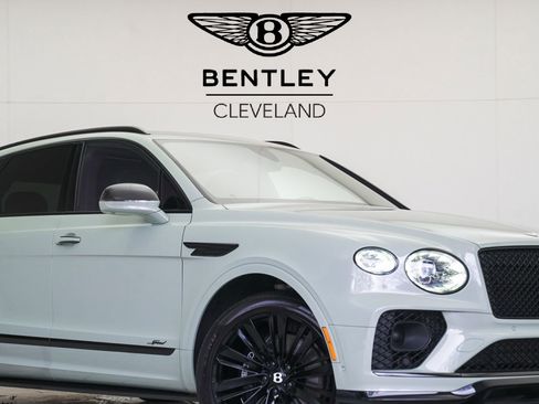 Used 2023 Bentley Bentayga Speed image 2