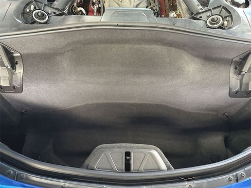 Used 2023 Chevrolet Corvette Stingray Coupe w/ Z51 Performance Package image 23