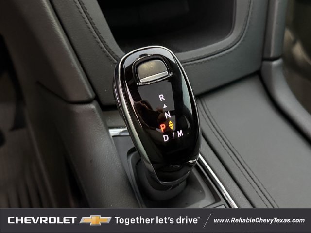 Used 2025 Cadillac XT5 Premium Luxury w/ LPO, Floor Liner Package AWD/4WD image 23