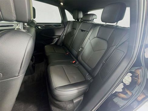 Certified 2023 Porsche Macan AWD/4WD image 20