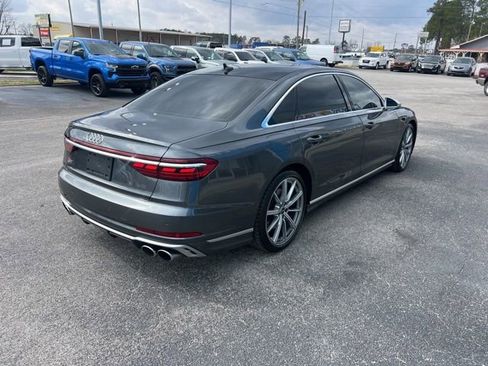 Used 2024 Audi S8 image 10