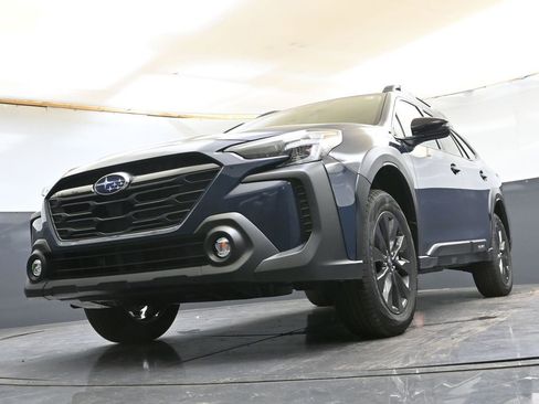 Certified 2025 Subaru Outback Onyx Edition image 35