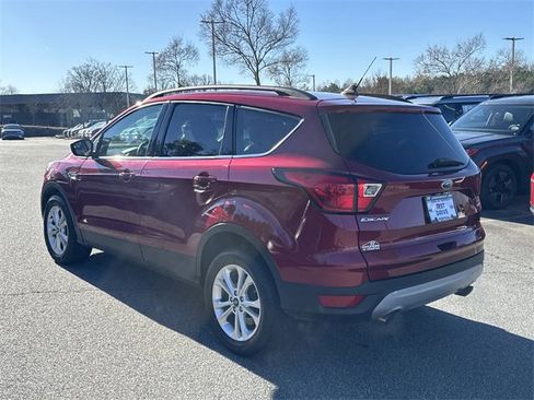 Used 2019 Ford Escape SEL image 5
