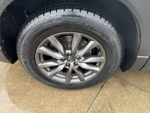 Used 2023 MAZDA CX-9 Touring image 9