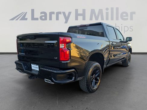 Used 2024 Chevrolet Silverado 1500 LT Trail Boss w/ LT Trail Boss Premium Package AWD/4WD image 5