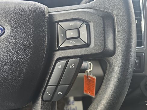 Used 2016 Ford F150 XLT image 22