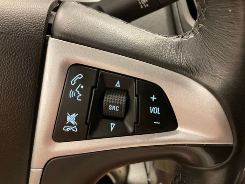 Used 2017 Chevrolet Equinox LT w/ Convenience Package FWD image 21
