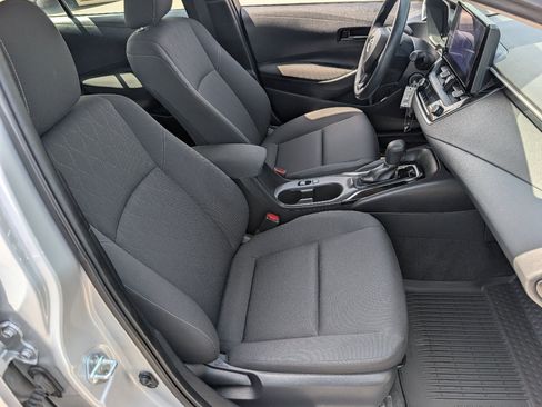 Used 2024 Toyota Corolla LE FWD image 7
