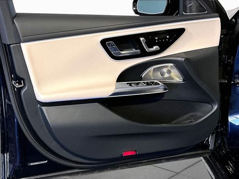 New 2027 Mercedes-Benz E 350 4MATIC Sedan image 11